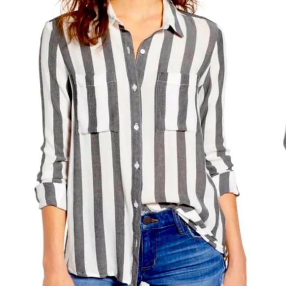 BP Women’s Blouse 4X Button Black and White Striped Button Down Viscose NWT - Picture 1 of 10